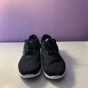 Women’s Nike training shoes